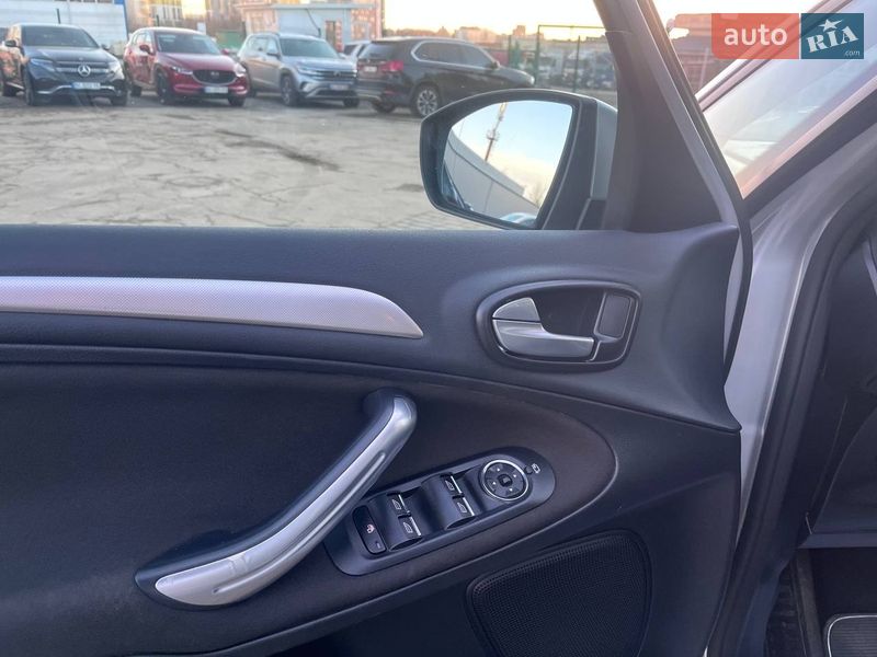 Мінівен Ford S-Max 2013 в Львові