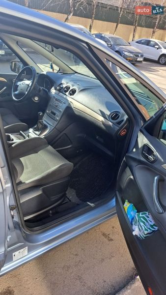 Мінівен Ford S-Max 2006 в Софіївській Борщагівці