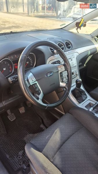 Мінівен Ford S-Max 2006 в Софіївській Борщагівці