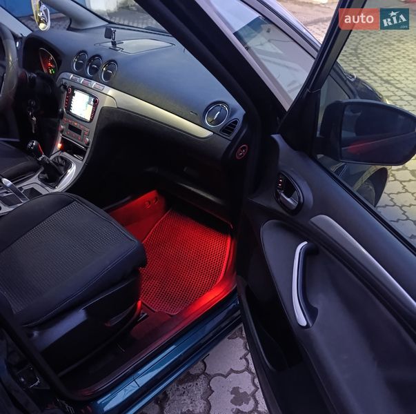 Минивэн Ford S-Max 2008 в Черновцах