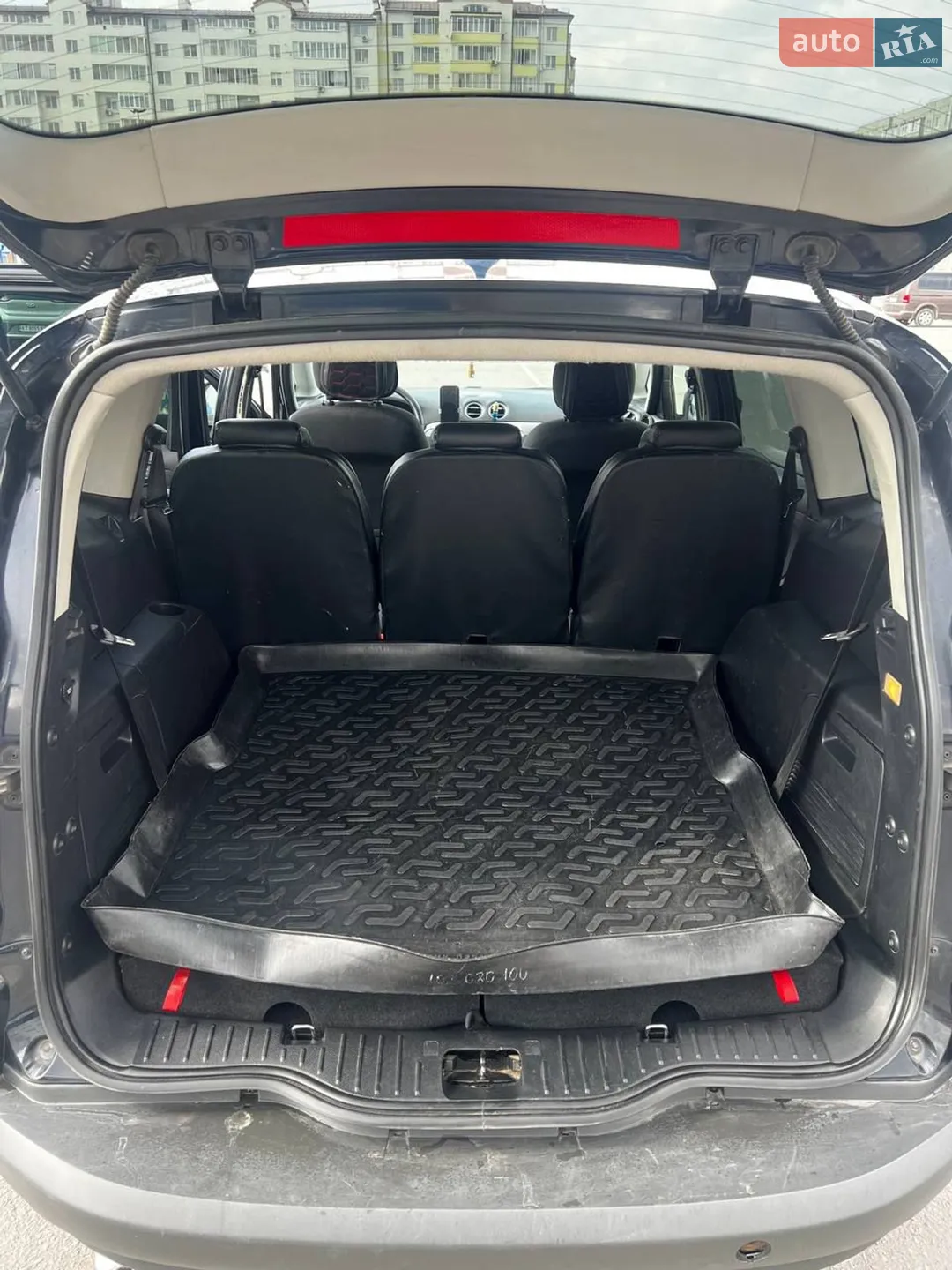 2010 Ford S-MAX - мініатюра 13