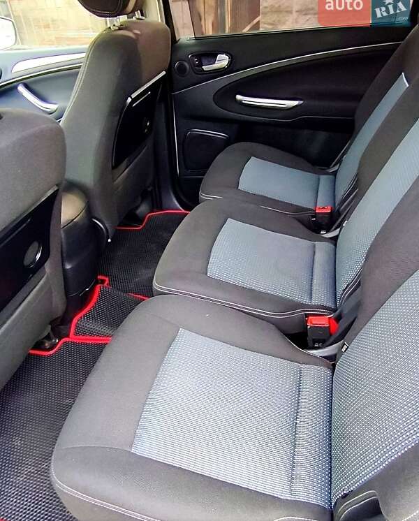 Мінівен Ford S-Max 2011 в Черкасах