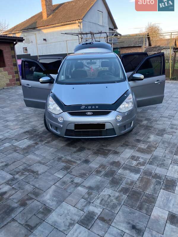 Минивэн Ford S-Max 2008 в Сокале