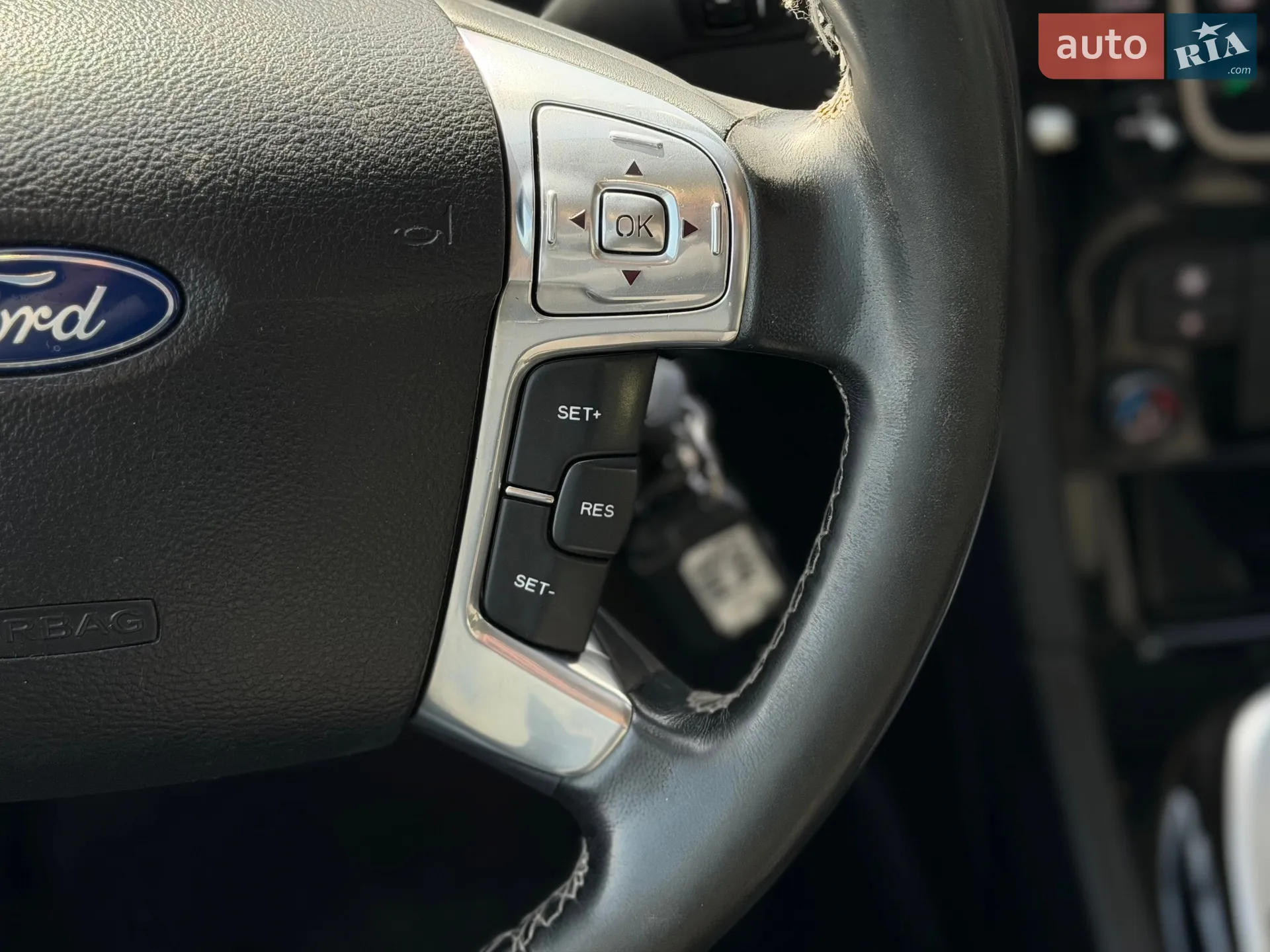 2011 Ford S-MAX - мініатюра 34