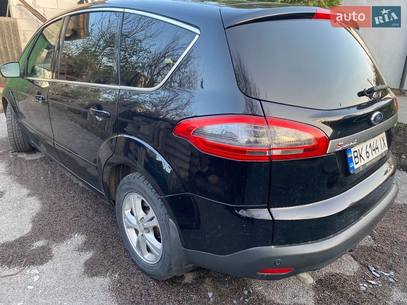 Мінівен Ford S-Max 2010 в Дубні