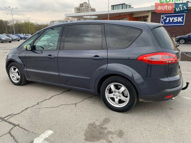 Минивэн Ford S-Max 2011 в Сумах