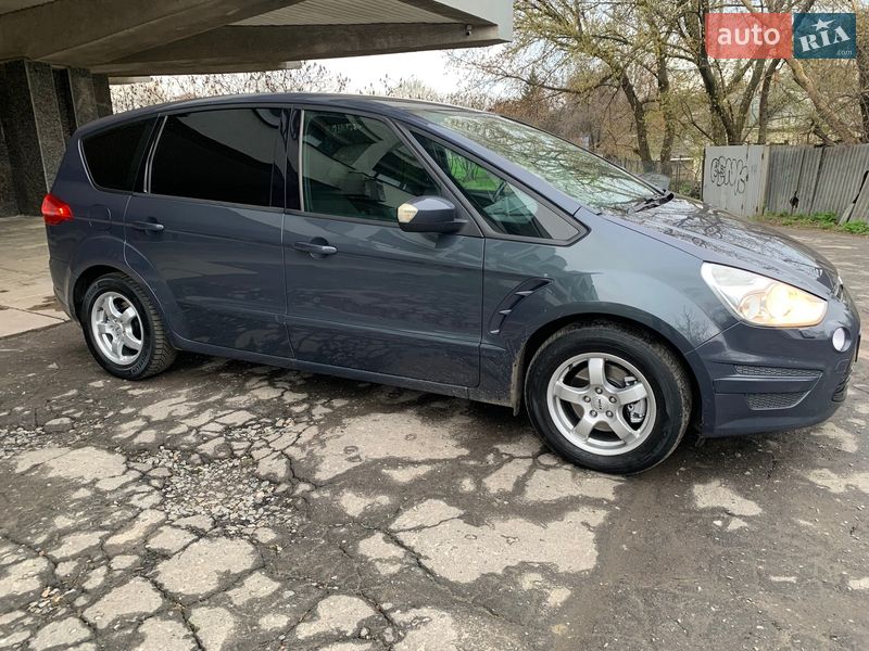 Минивэн Ford S-Max 2011 в Сумах