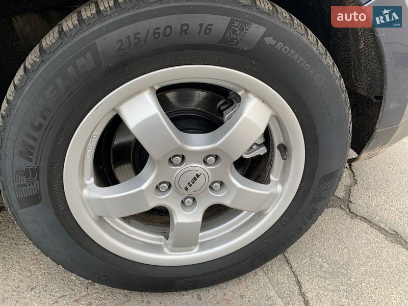 Минивэн Ford S-Max 2011 в Сумах