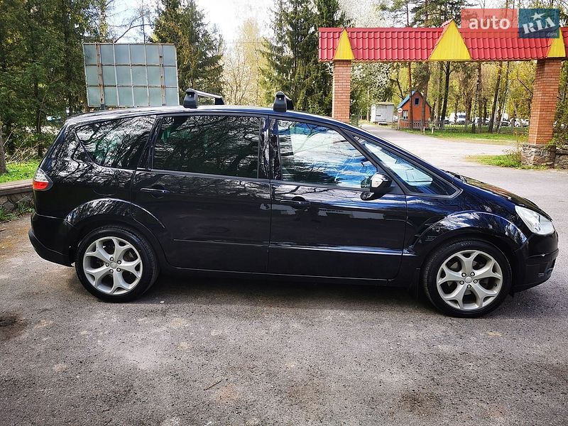Минивэн Ford S-Max 2006 в Хмельнике