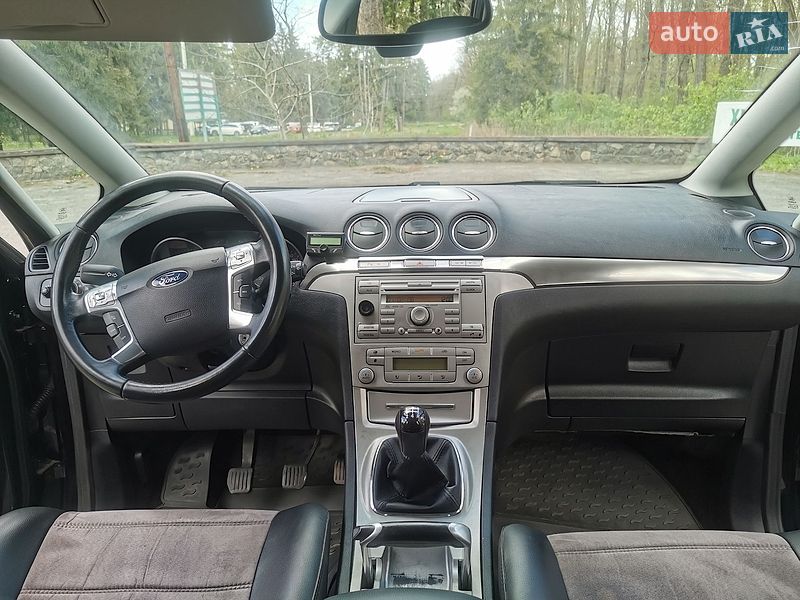 Минивэн Ford S-Max 2006 в Хмельнике