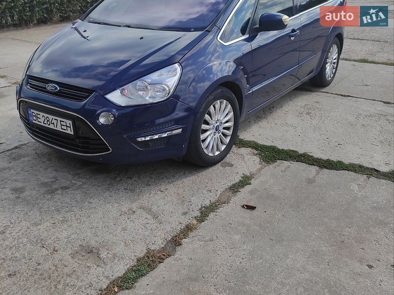 Ford S-Max 2011