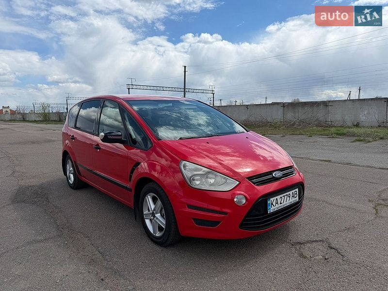 Минивэн Ford S-Max 2013 в Попельне