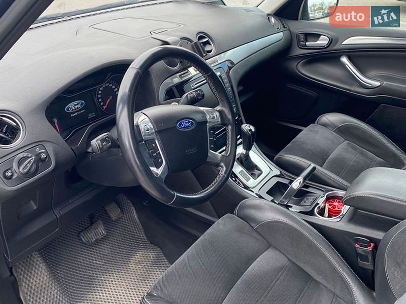 Мінівен Ford S-Max 2014 в Южному