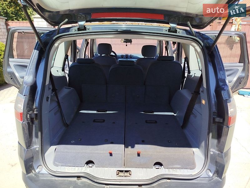 Минивэн Ford S-Max 2008 в Черноморске