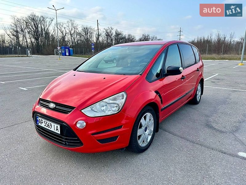 Минивэн Ford S-Max 2012 в Запорожье