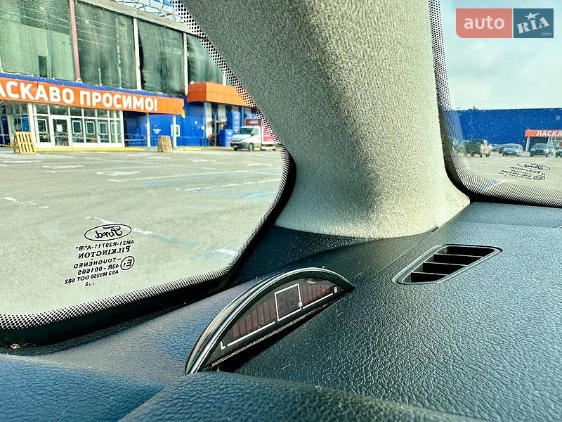 Минивэн Ford S-Max 2012 в Запорожье