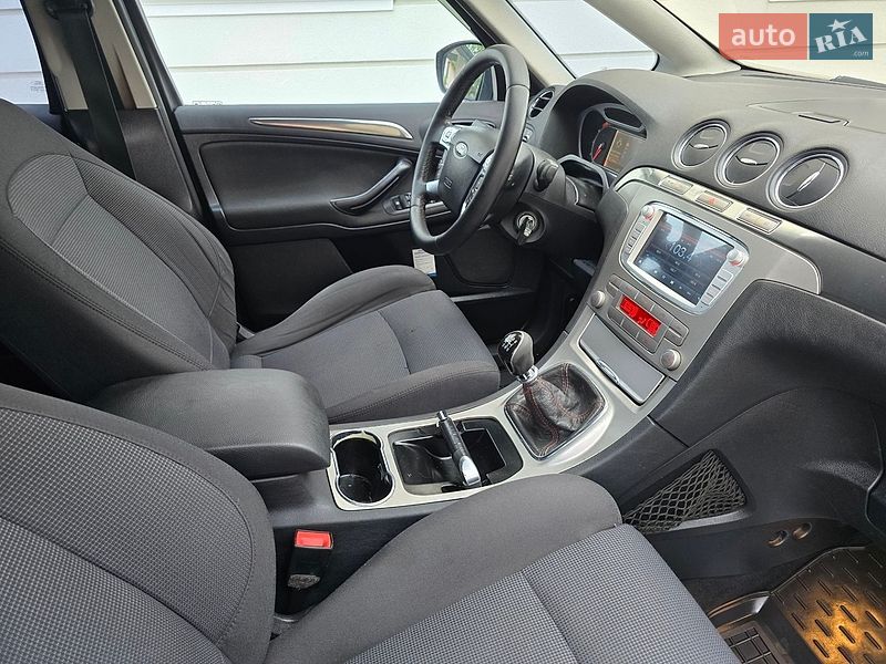 Минивэн Ford S-Max 2009 в Ивано-Франковске