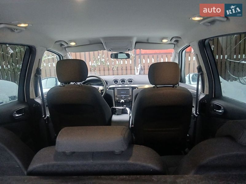 Минивэн Ford S-Max 2013 в Обухове