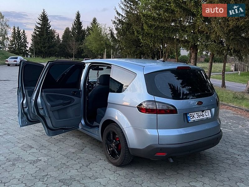 Минивэн Ford S-Max 2008 в Дубно