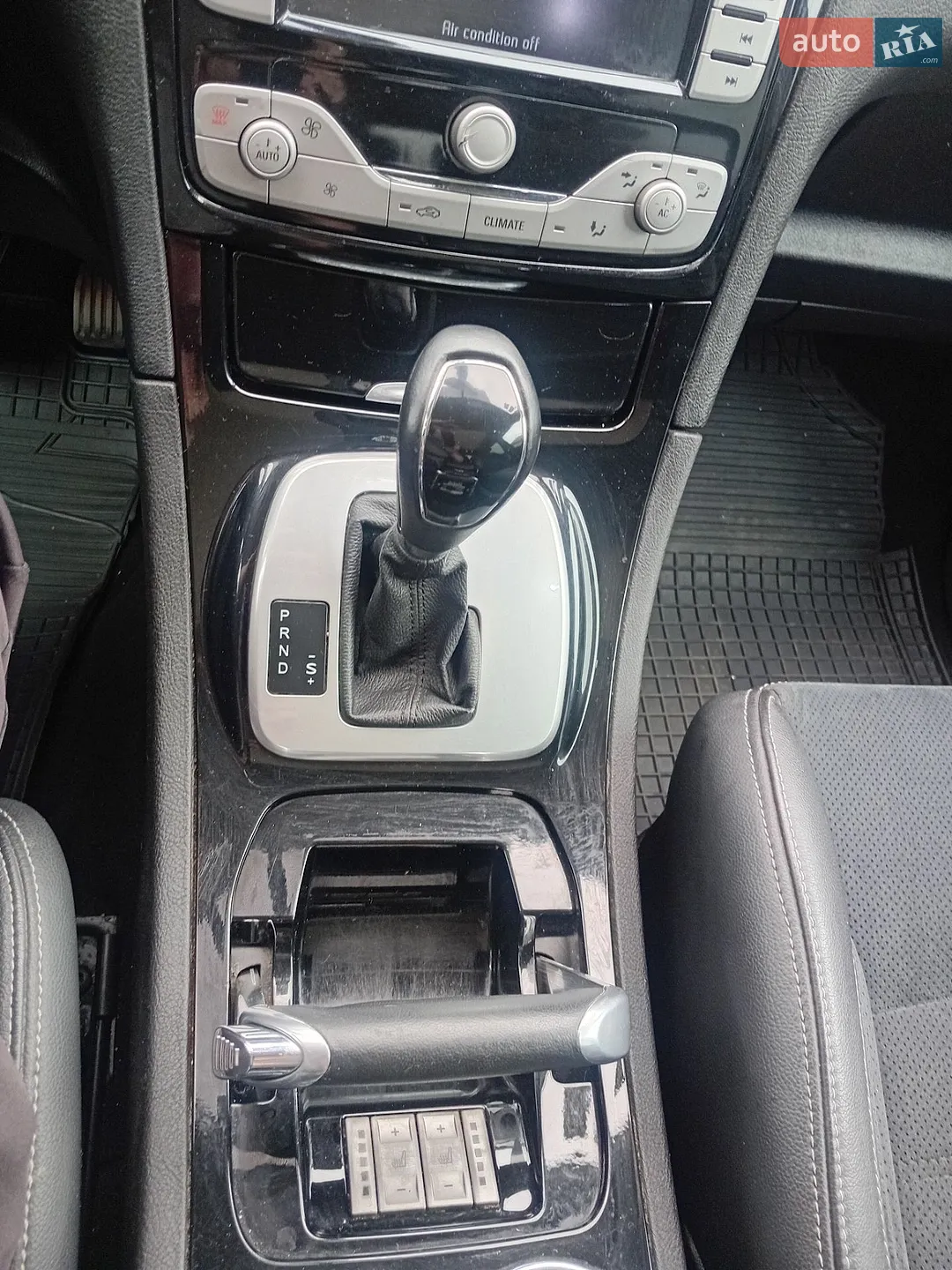 2011 Ford S-MAX - мініатюра 20