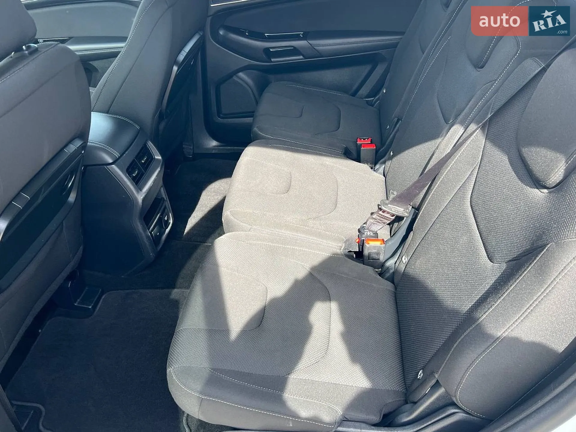 2020 Ford S-MAX - мініатюра 19
