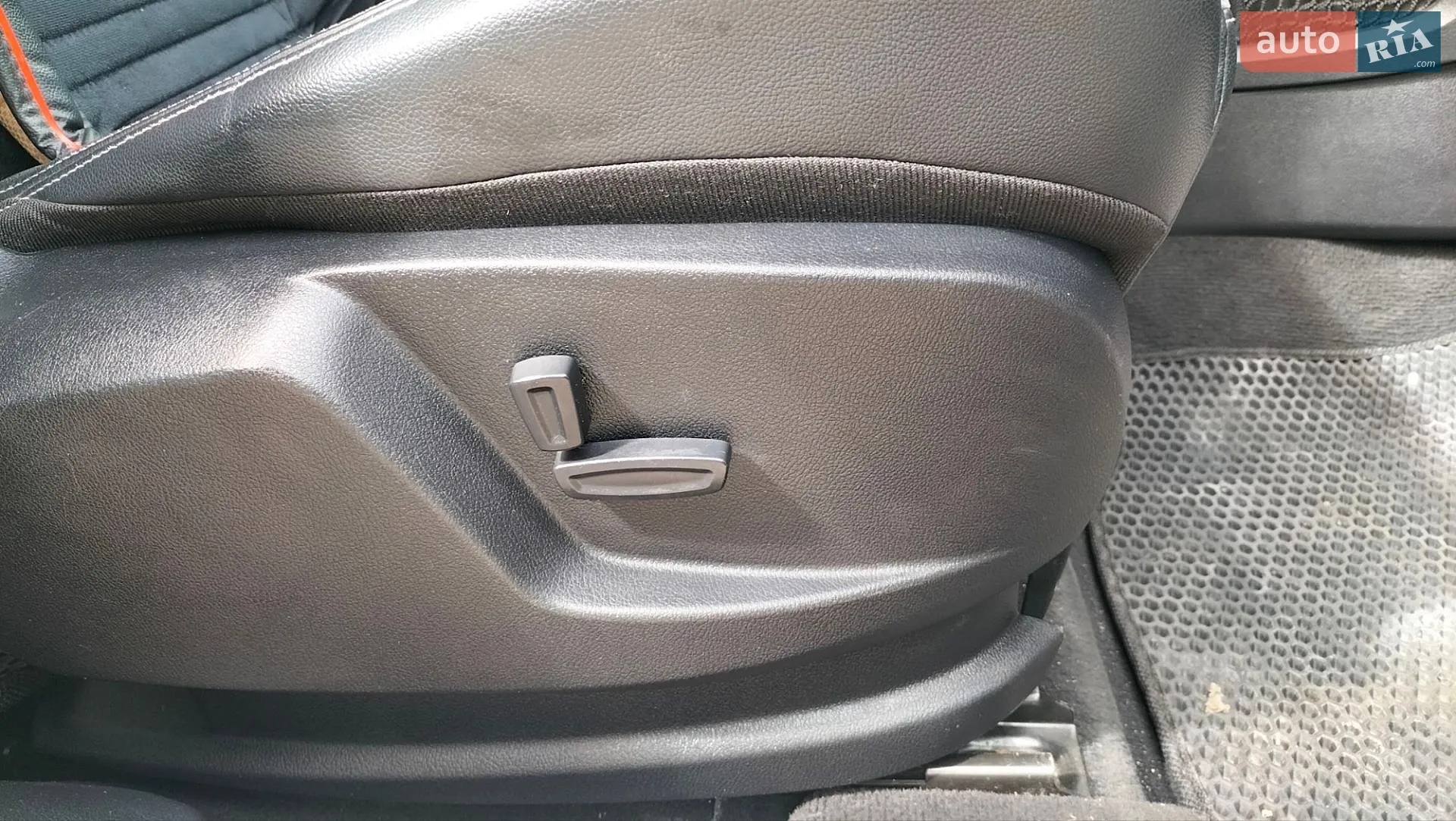 2013 Ford S-MAX - мініатюра 21