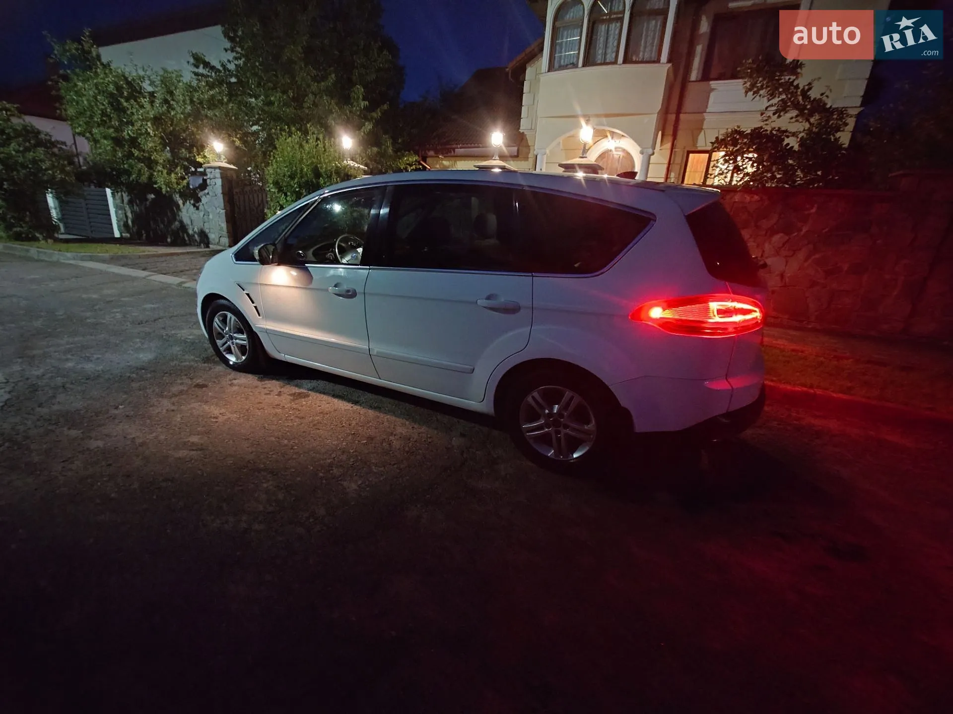 2013 Ford S-MAX - мініатюра 29