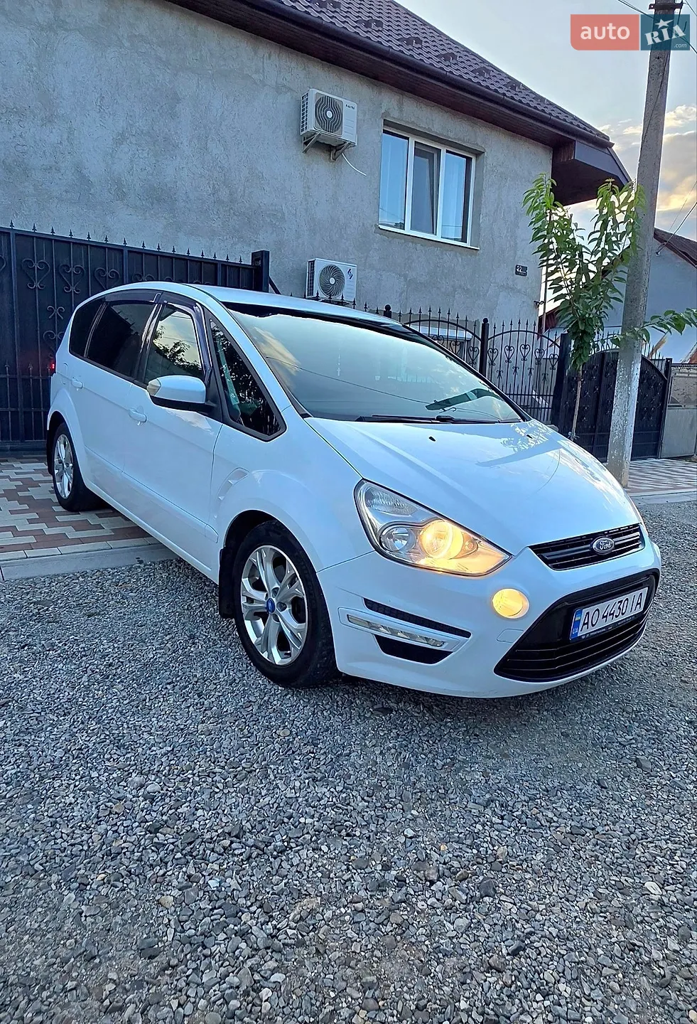 2013 Ford S-MAX - мініатюра 3