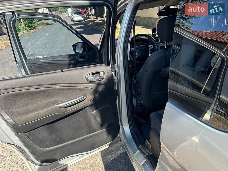 Минивэн Ford S-Max 2008 в Киеве