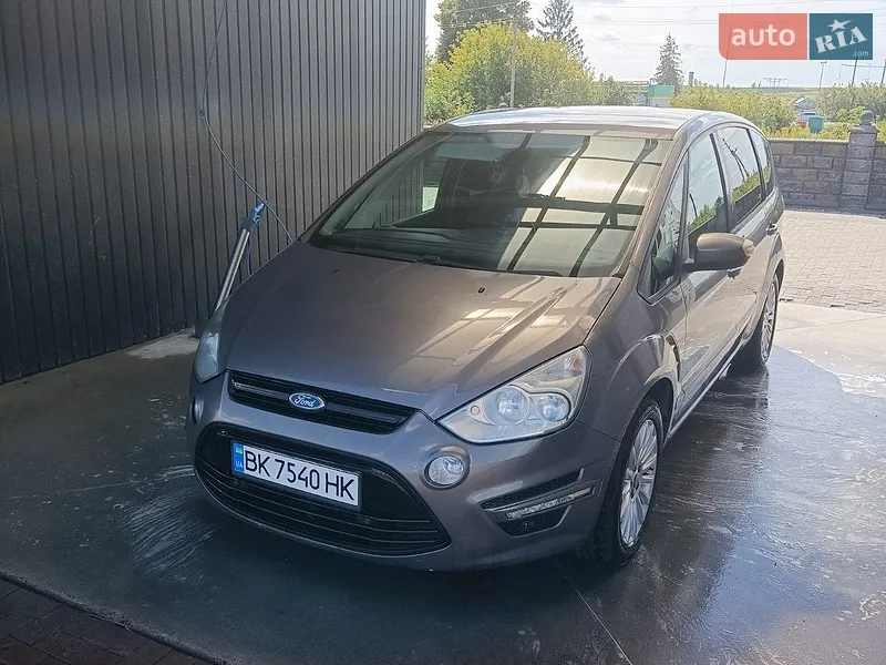 Ford S-Max