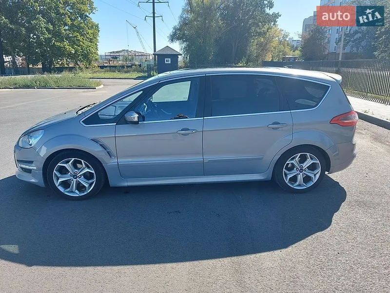 Ford S-Max