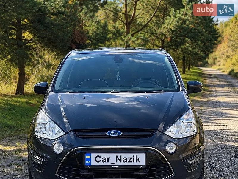 Ford S-Max