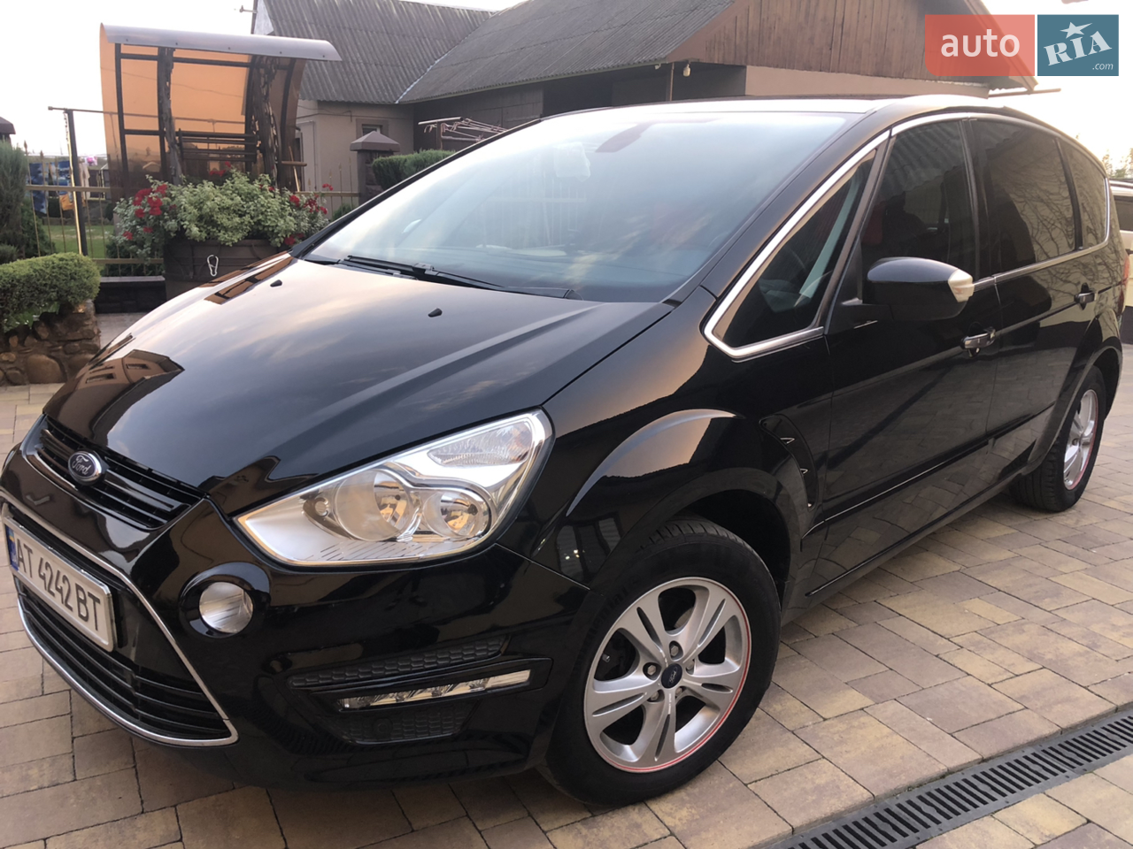 2011 Ford S-MAX - мініатюра 19