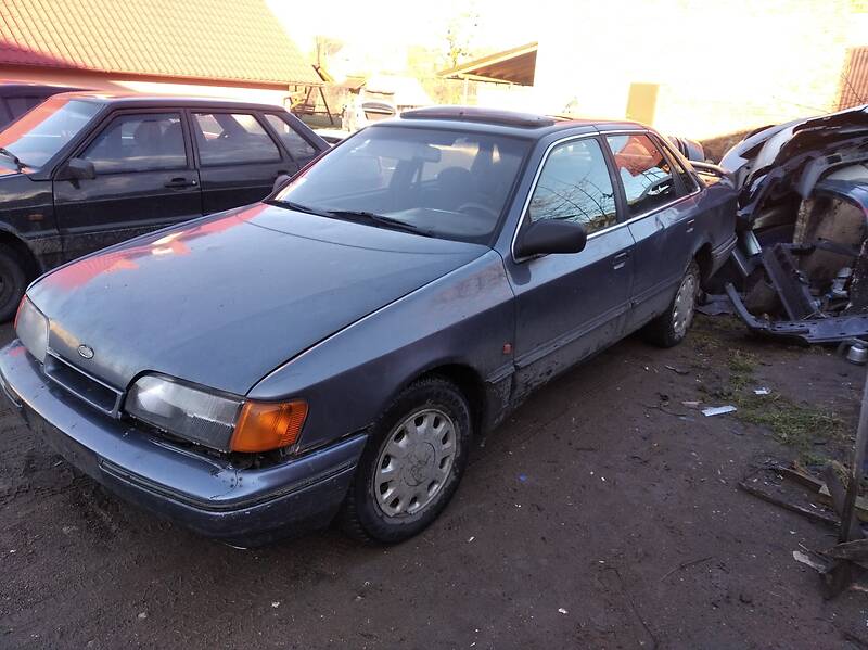 Седан Ford Scorpio 1990 в Мостиске