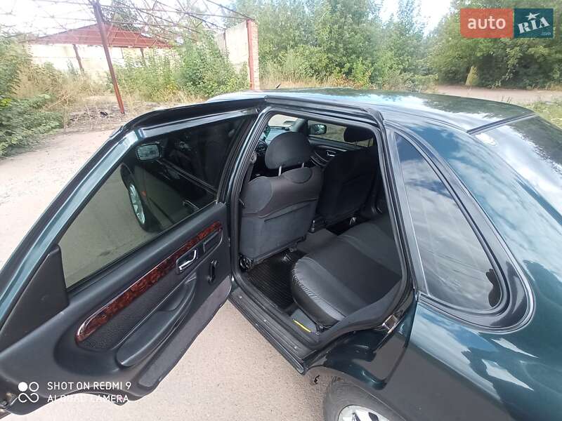 Седан Ford Scorpio 1995 в Борзне