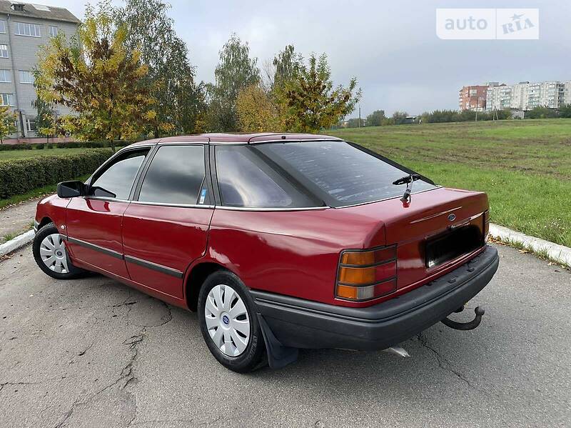 Хэтчбек Ford Scorpio 1989 в 