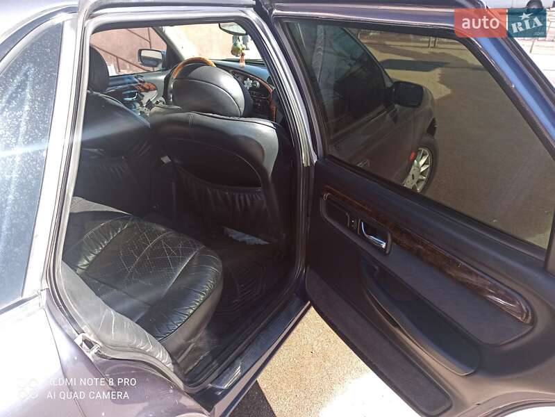 Седан Ford Scorpio 1994 в Черняхове
