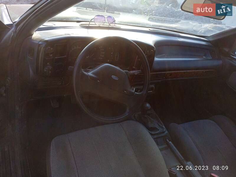 Седан Ford Scorpio 1990 в 