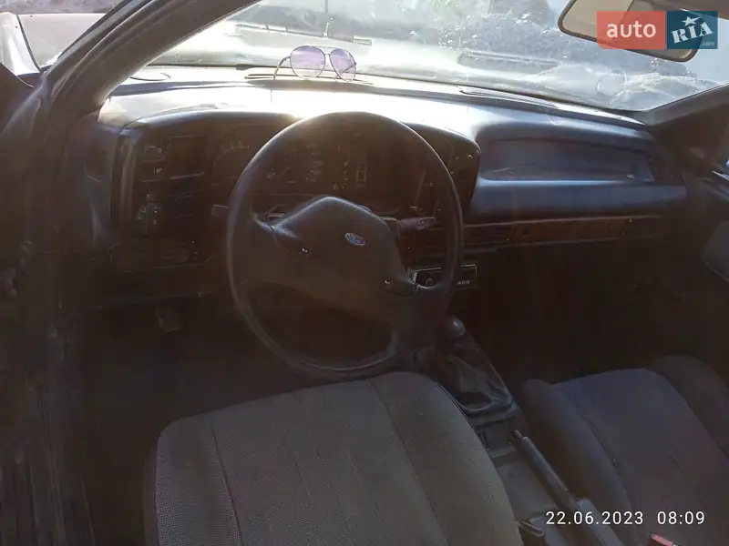 Седан Ford Scorpio 1990 в 