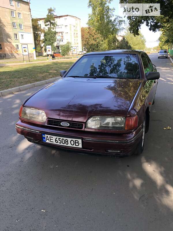 Седан Ford Scorpio 1991 в Першотравенську