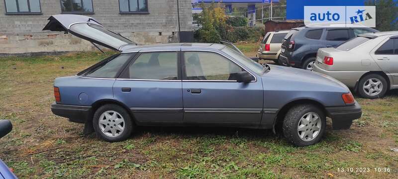 Лифтбек Ford Scorpio 1988 в Каменец-Подольском