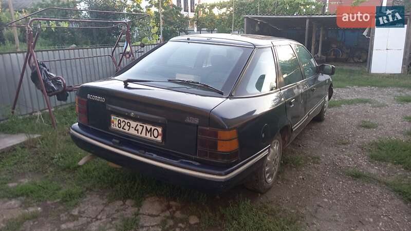 Седан Ford Scorpio 1989 в Новоселиці