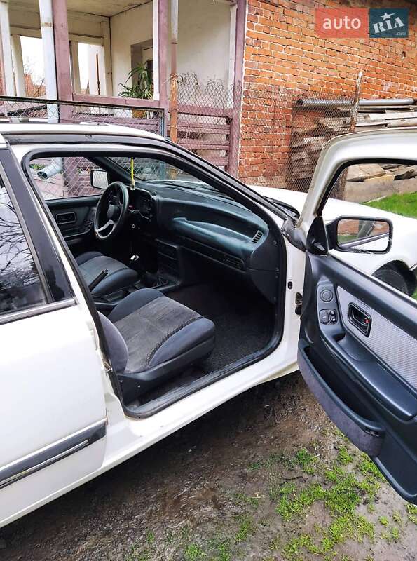 Лифтбек Ford Scorpio 1987 в 