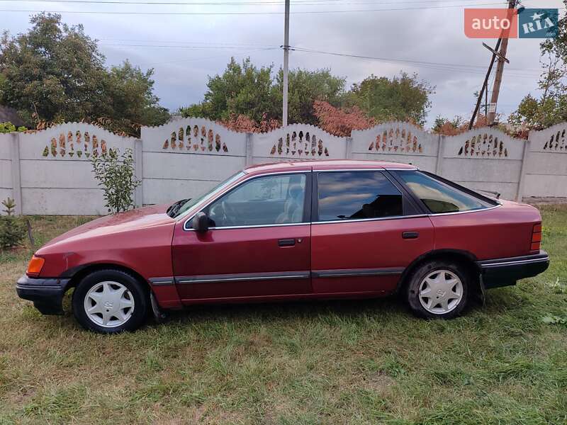 Седан Ford Scorpio 1986 в Дашеві