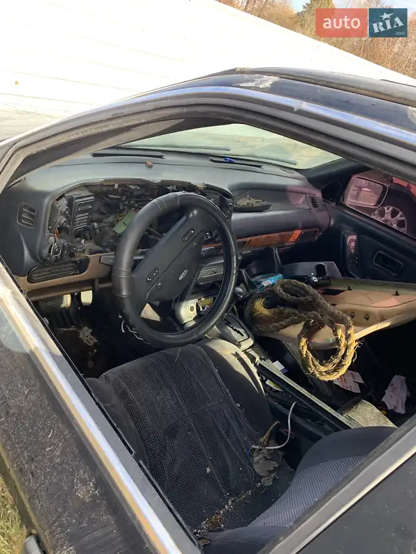 Ford Scorpio 1990 VIN WF0FXXGAGFLP81704 фото оголошення 2 з 44