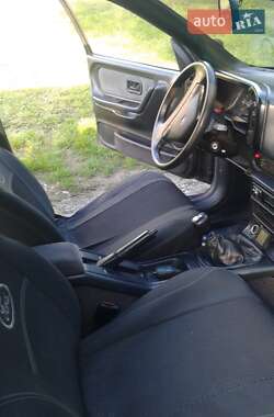 Лифтбек Ford Scorpio 1989 в 