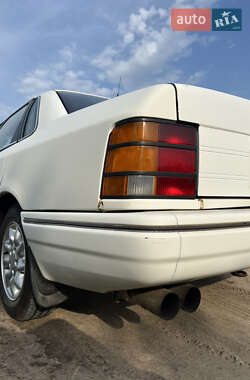 Седан Ford Scorpio 1990 в 