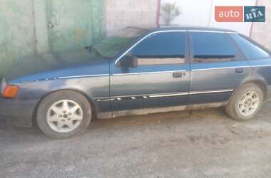 Ліфтбек Ford Scorpio 1985 в 