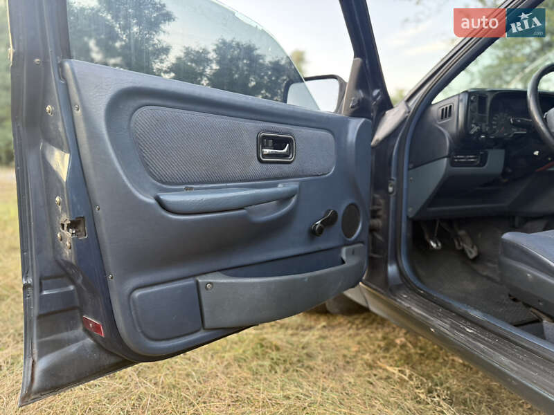 Седан Ford Scorpio 1988 в Сарнах