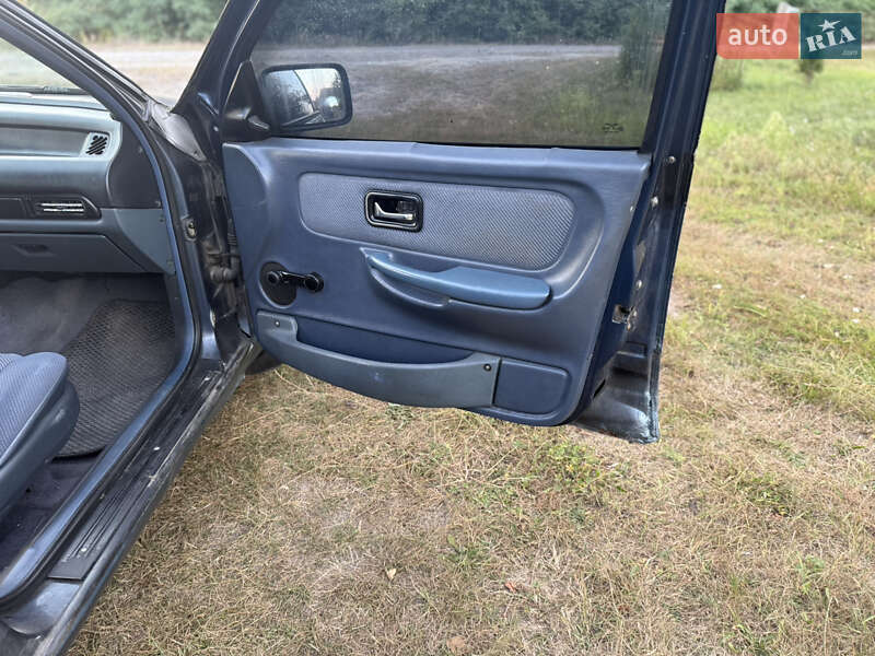 Седан Ford Scorpio 1988 в Сарнах